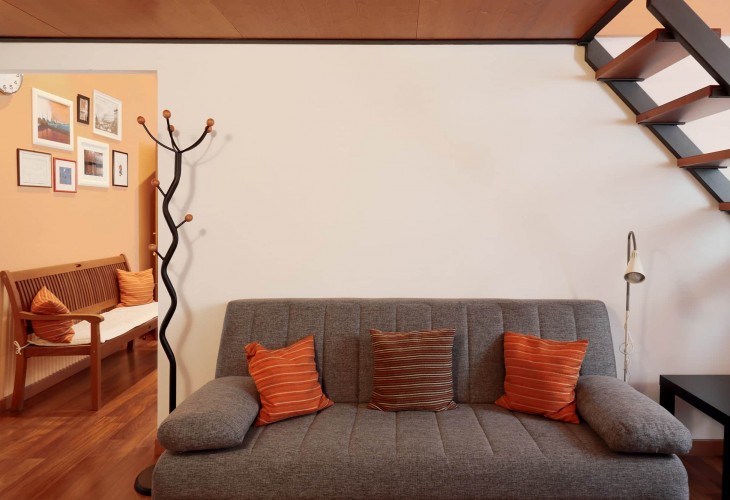 appartamento-arancio-alloggi-a-padova-foto-salone-padovaresidence