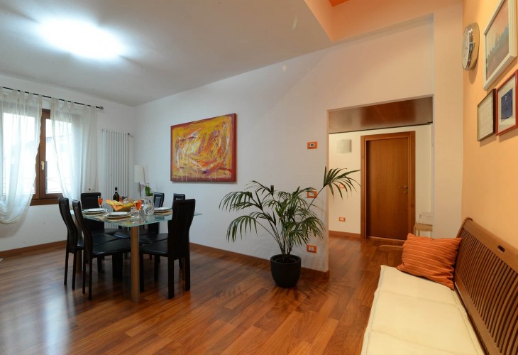 appartamento-arancio-alloggi-a-padova-ingresso-padovaresidence