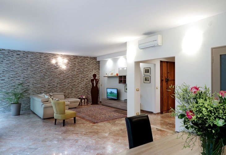 appartamento-tortora-foto-salone-divano-padovaresidence-appartamenti-vacanze-padova