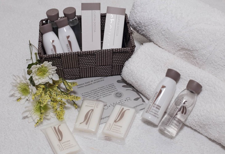 bathroom-accessories-padovaresidence