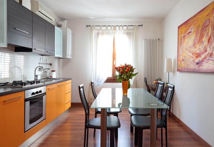 arancio-apartment-tourist-apartments-rent-in-Padua-kitchen-photo-padovaresidence